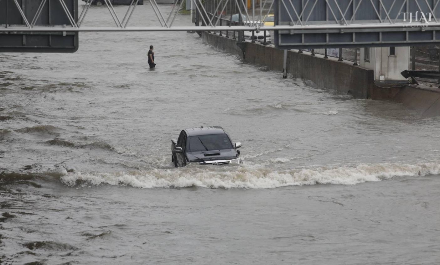 Bangkok Declares Disaster Zone Across All 50 Districts as Severe Flooding Swamps Thai Capital